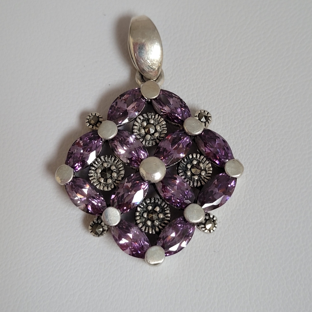 925 SS  Pendant With Purple Stones, Approx 10.70 Grams.